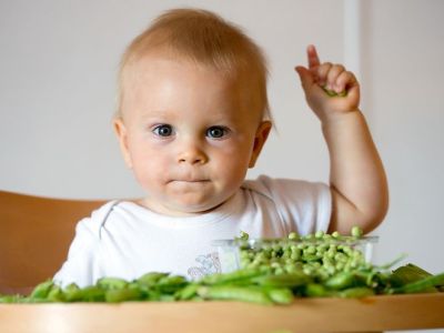 Πέντε ανοιξιάτικα φρούτα και λαχανικά που θα ενισχύσουν το ανοσοποιητικό όλης της οικογένειας