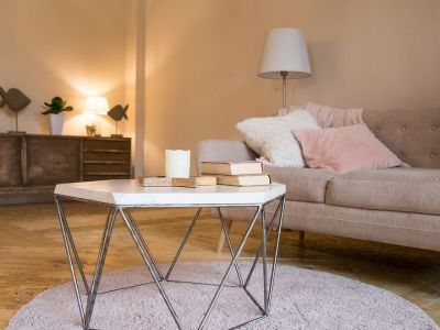 #Μένουμε_Σπίτι: Δέκα tips για να ανανεώσετε τη διακόσμηση ενός μικρού σαλονιού (vid)