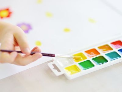 «Κοντά ή μακριά ΕΙΜΑΣΤΕ όλοι ΕΝΑ»: Διεθνής Παιδικός - Νεανικός Διαγωνισμός Ζωγραφικής