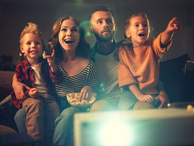 #Μένουμε_Σπίτι: Τι μπορείτε να δείτε με τα παιδιά σήμερα Μεγάλη Τετάρτη στην τηλεόραση;