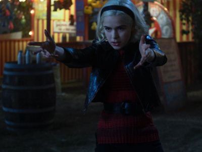 5+1 σειρές για να δεις τώρα που θα μένεις στο σπίτι αν είσαι έφηβη κι όχι μόνο