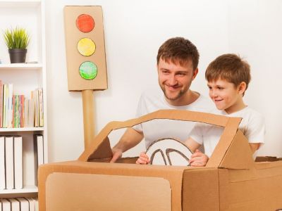 Δεν φαντάζεστε πόσες εντυπωσιακές κατασκευές για παιδιά μπορείτε να φτιάξετε με χαρτόνι (vid)