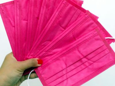 3 DIY Masks Hacks: Έτσι θα φτιάξεις μόνη σου τις πιο trendy μάσκες εύκολα και γρήγορα