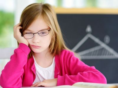 Τι προκαλεί το παιδικό άγχος και πώς μπορούμε να βοηθήσουμε το παιδί; (pics)