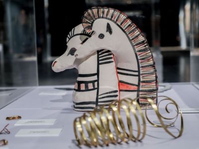 Το Ίδρυμα Μείζονος Ελληνισμού παρουσιάζει την εικονική περιήγηση στην έκθεση «ΔΙΑΧΡΟΝΙΕΣ»