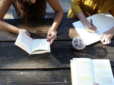 Επιστροφή στα θρανία! Τώρα που θα δεις τους φίλους σου τήρησε αυτούς τους κανόνες... like a queen