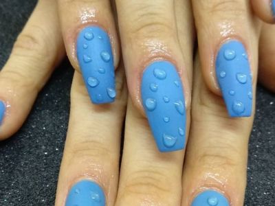 Waterdrop nails: τα πιο trendy νύχια που πρέπει να δοκιμάσεις