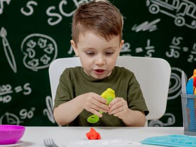 DIY κατασκευές για τους μαθητές Δημοτικού που επιστρέφουν στα σχολεία (vid)