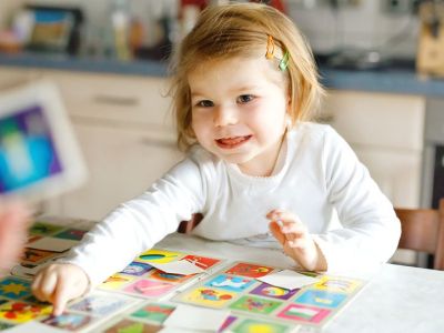 Παίζω και μαθαίνω: Διασκεδαστικά κουίζ γνώσεων για μικρά παιδιά (vid)