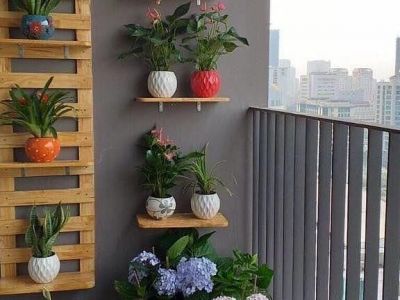 Δέκα απίθανες ιδέες για τη διακόσμηση των τοίχων του μπαλκονιού σας (pics)