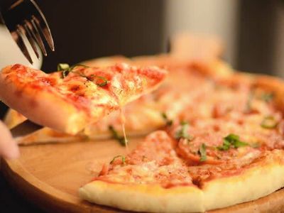 Τρία ελαφριά και υγιεινά σνακ για τα βράδια στο σπίτι