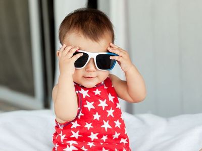 Πώς θα διαλέξω τα κατάλληλα γυαλιά ηλίου για το παιδί μου;