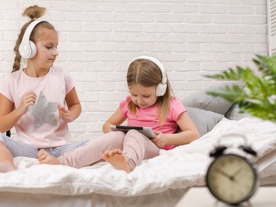 Γιατί τα παιδιά έχουν εμμονή με τα unboxing βίντεο στο YouTube;