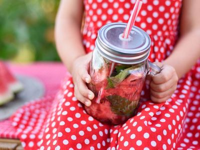 Τα καλύτερα και τα χειρότερα ροφήματα για διψασμένα παιδιά