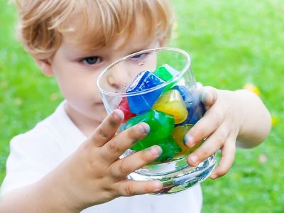 Τρία παιχνίδια με παγάκια που θα λατρέψουν τα παιδιά (vid)