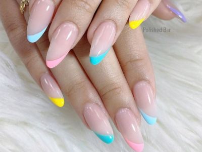 Τα πιο ωραία σχέδια για τα νύχια για τον Αύγουστο