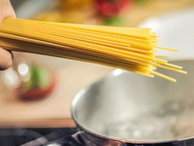 Αυτά είναι τα 5 λάθη που κάνουμε όταν μαγειρεύουμε μακαρόνια (photos)