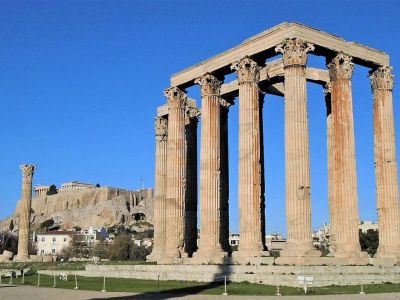 10 ιστορικά μνημεία στην Αθήνα για να επισκεφτείτε με τα παιδιά