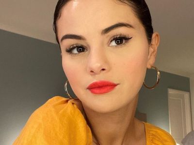 Η Selena Gomez φόρεσε το τοπ που όλες θα θέλαμε να έχουμε