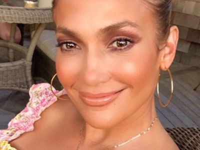 JLo Beauty: το νέο εγχείρημα της Jennifer Lopez στον χώρο της ομορφιάς