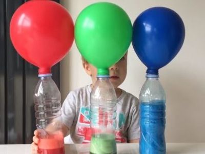 Πέντε εντυπωσιακά πειράματα με μπαλόνια που θα ξετρελάνουν τα παιδιά