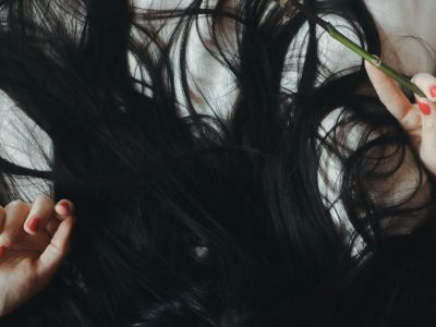 4 λάθη που ευθύνονται για την κακή κατάσταση των μαλλιών σου