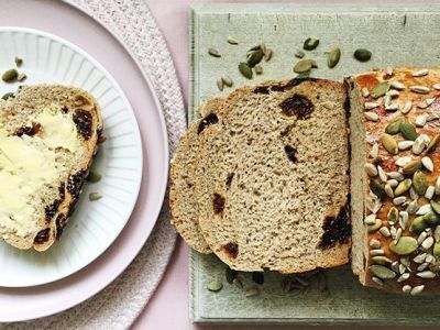 Υγιεινό κολατσιό στο σχολείο: Νόστιμο λαχταριστό σταφιδόψωμο με σπόρους