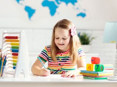 Ποια χρώματα στο παιδικό δωμάτιο ευνοούν τη μελέτη του παιδιού;
