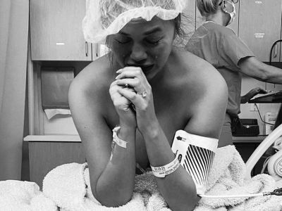 Αφήστε την Τeigen να θρηνήσει όπως θέλει για το παιδί που έχασε