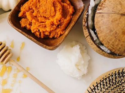 Οι καλύτερες DIY μάσκες για να έχεις όμορφα μαλλιά αυτό το φθινόπωρο