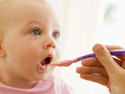 Αχλάδι στη διατροφή του μωρού: Τα πέντε σημαντικά οφέλη (vid)