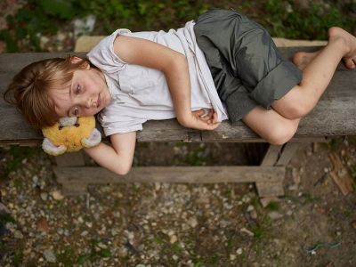 Πώς η φτώχεια επηρεάζει τη ζωή των παιδιών