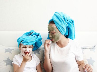 Πώς θα φτιάξετε μια σπιτική μάσκα προσώπου για τα παιδιά (vid)