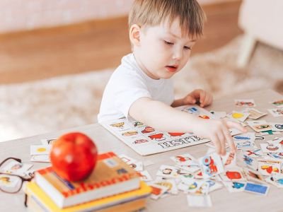 Παιδί 4- 6 ετών που δε μιλάει καθαρά