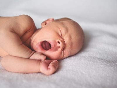 Σε ποιον μοιάζει το μωρό;