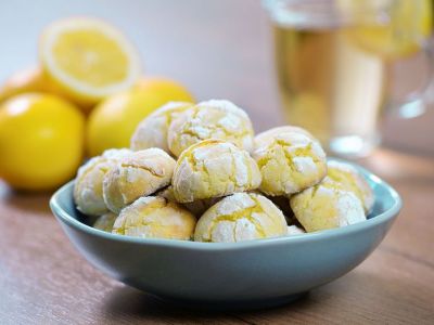 Μαλακά μπισκότα λεμονιού - Θα ξετρελαθείτε από τη γεύση τους (vid)