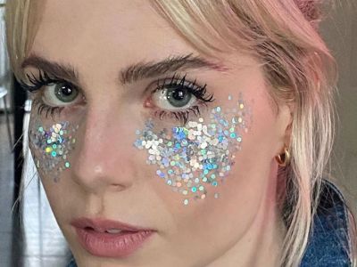 Θα γιορτάσεις το Halloween; 5 μακιγιάζ της Lucy Boynton για να αντιγράψεις