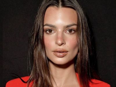 Το 5λεπτο μακιγιάζ της μέλλουσας μαμάς Emily Ratajkowski θα το λατρέψετε