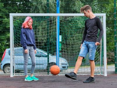 Συμβουλευτική εφήβων: Μοιάζει σαν ισορροπία σε τεντωμένο σκοινί