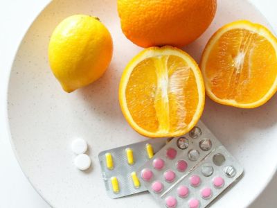 Οι κίνδυνοι που ανακύπτουν όταν λαμβάνεις περισσότερη βιταμίνη D απ' όση χρειάζεσαι