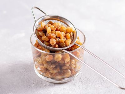 Είναι οι σταφίδες ασφαλές σνακ για τα παιδιά; - Τι να προσέξετε