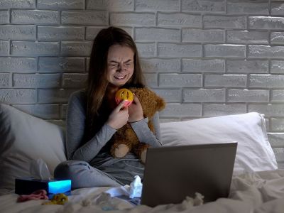 Αποβολή και καραντίνα: Πόσο δύσκολο είναι για μια γυναίκα