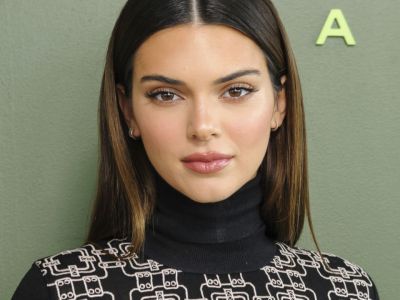 Wow! Το νέο χρώμα μαλλιών της Kendall Jenner είναι απλά υπέροχο