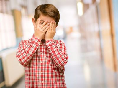 Ντροπαλό παιδί: Πώς να το βοηθήσετε