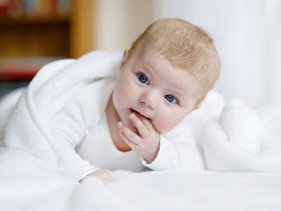 Το μωρό βγάζει δόντια: Πέντε tips που πρέπει να γνωρίζετε