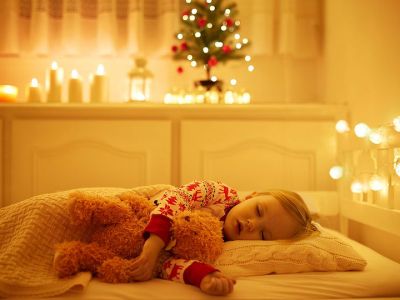 Πείτε αυτά στα παιδιά πριν πέσουν για ύπνο το βράδυ της Πρωτοχρονιάς