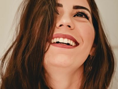 5 τρόποι που θα σε βοηθήσουν να μακρύνεις πιο γρήγορα τα μαλλιά σου