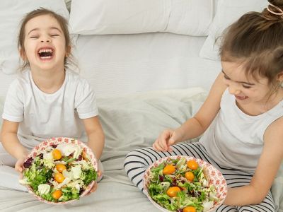 Δεκαπέντε τροφές που τονώνουν τον εγκέφαλο των παιδιών