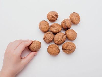 Καρύδια: Ποια τα οφέλη τους στην υγεία των παιδιών;