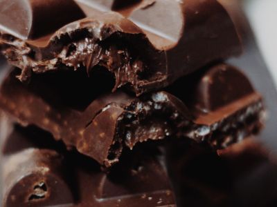 DIY: Φτιάξε το πιο λαχταριστό lip balm με γεύση… σοκολάτα!